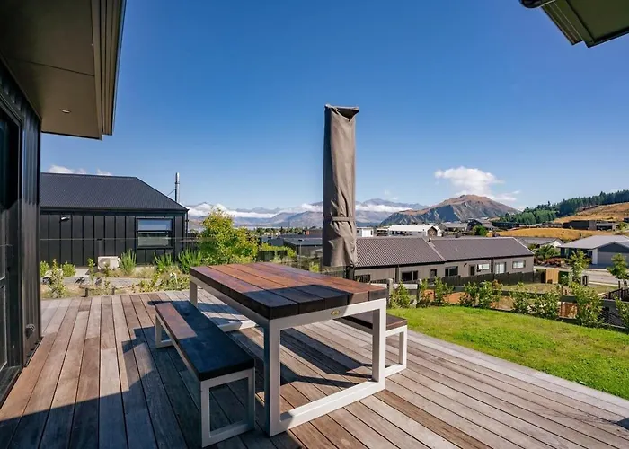 Views On Farrant Ferienhaus Wanaka